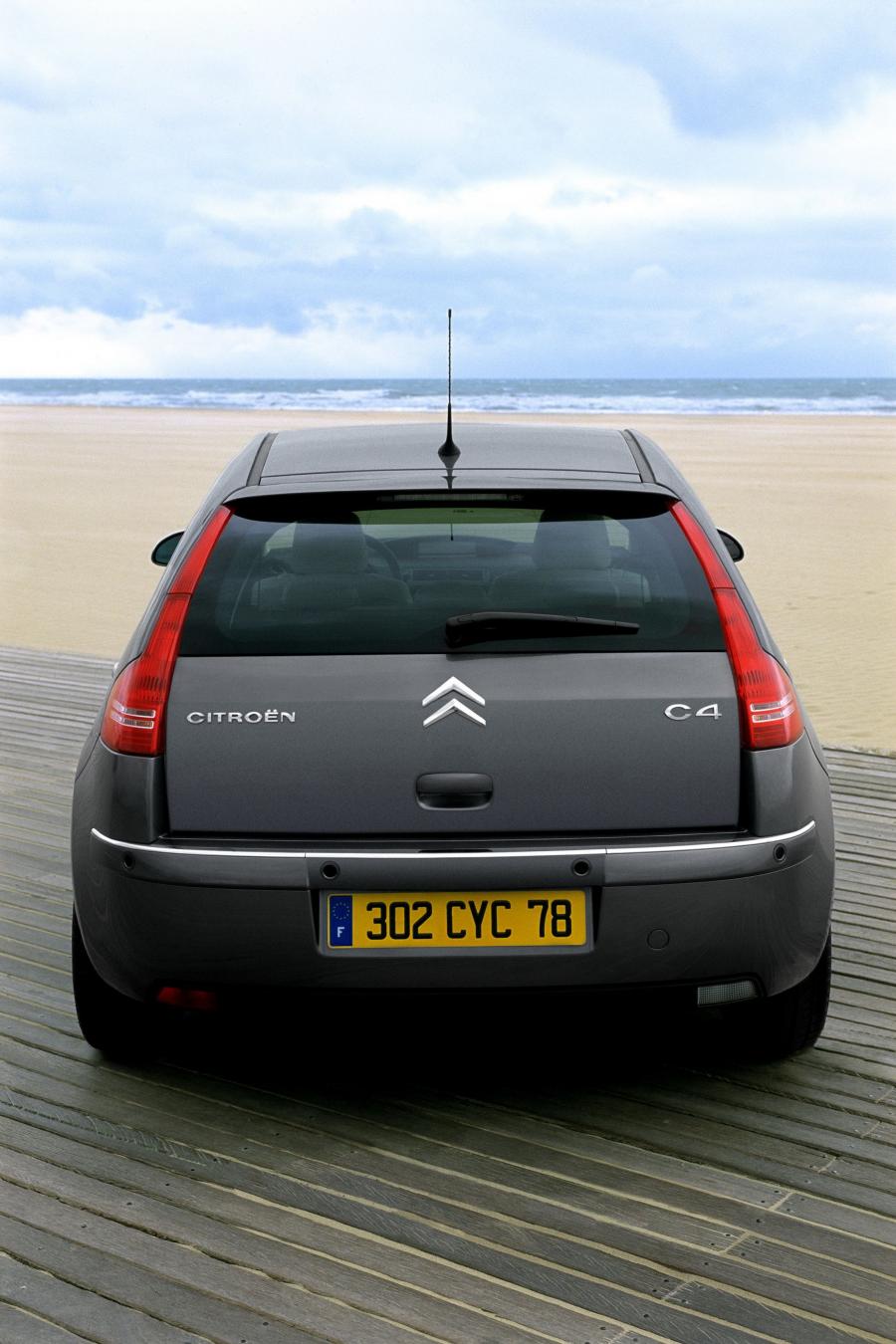  Citroen C4 2005 года  (фото 76 из 150)